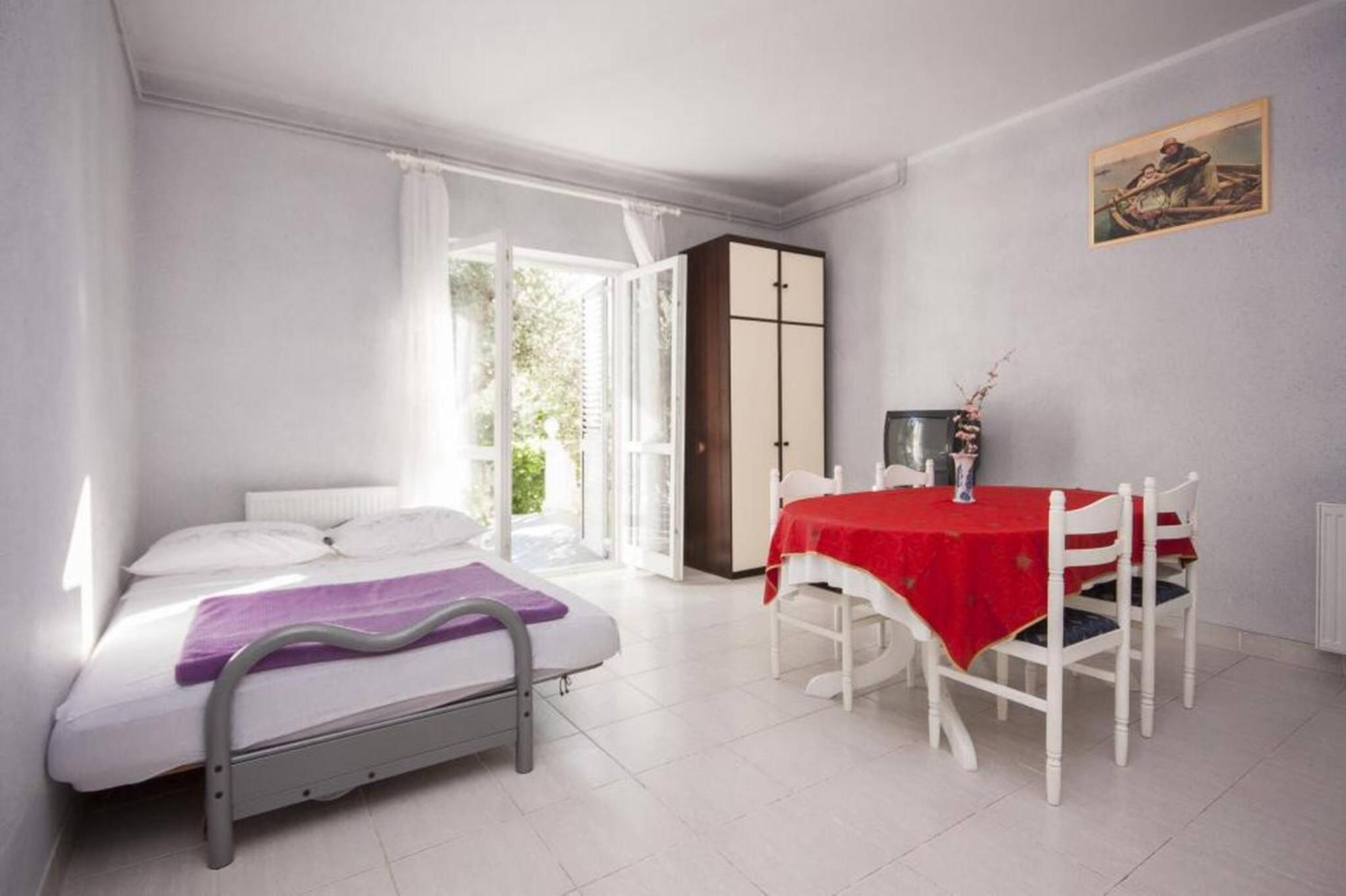 Apartments Zdenka Brodarica  Kültér fotó