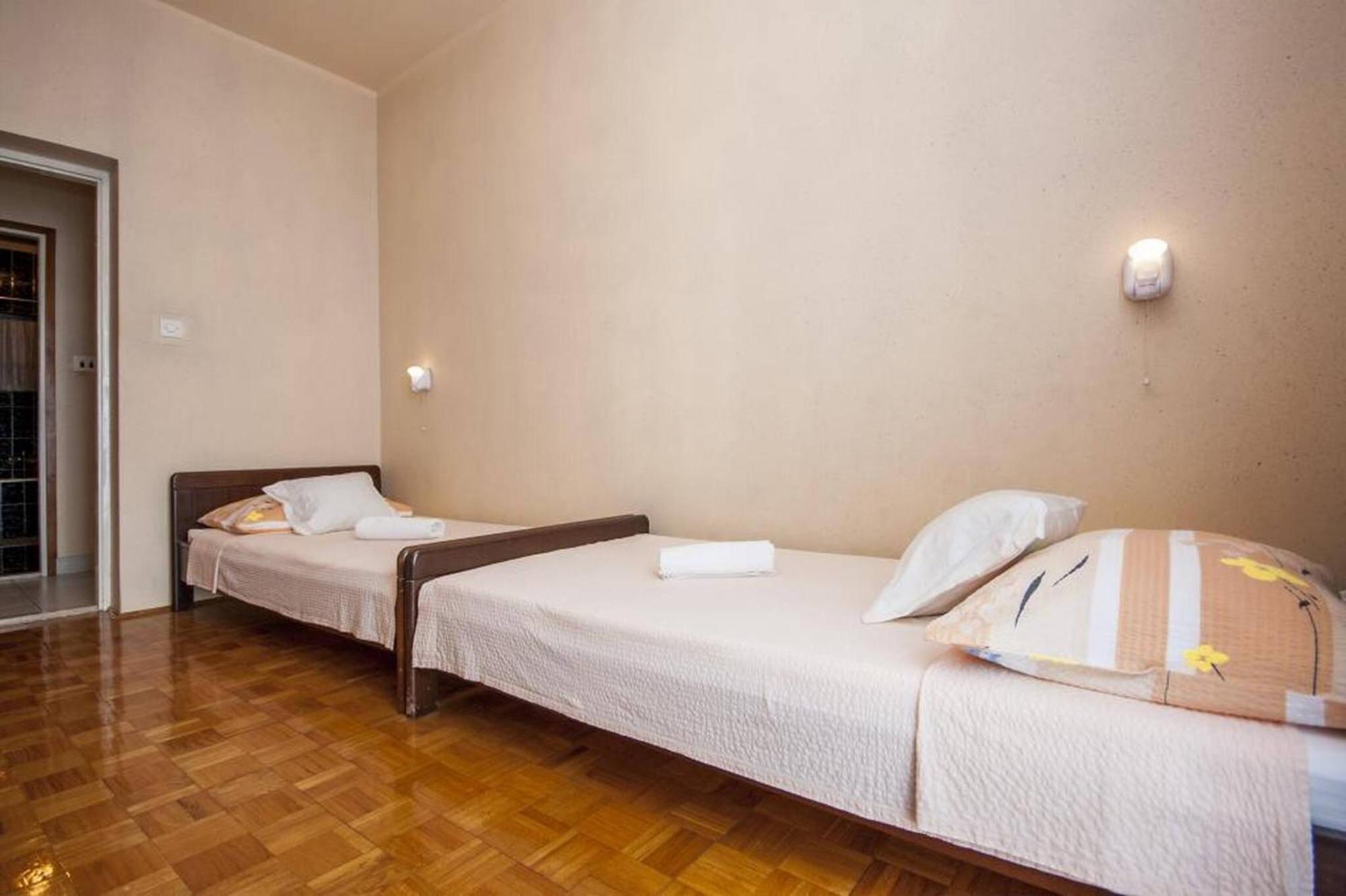 Apartments Zdenka Brodarica  Kültér fotó